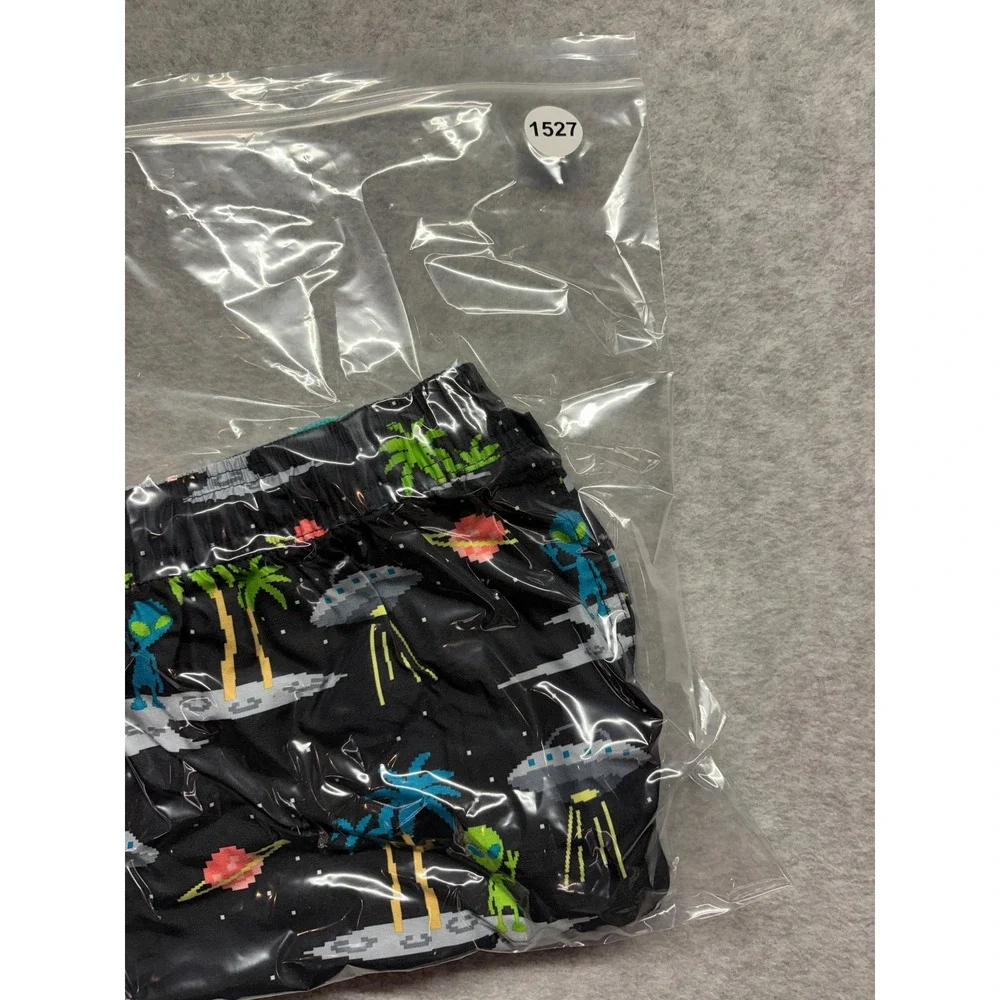 No Boundaries Mens Alien UFO Pixel Print Swim Trunks Black Medium 32-34 NB52469